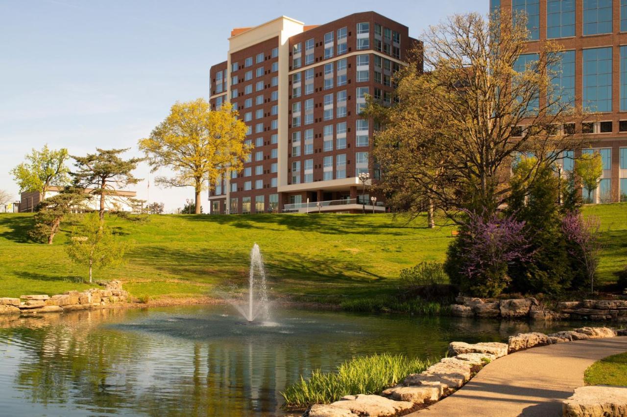 Residence Inn By Marriott St Louis קלייטון מראה חיצוני תמונה