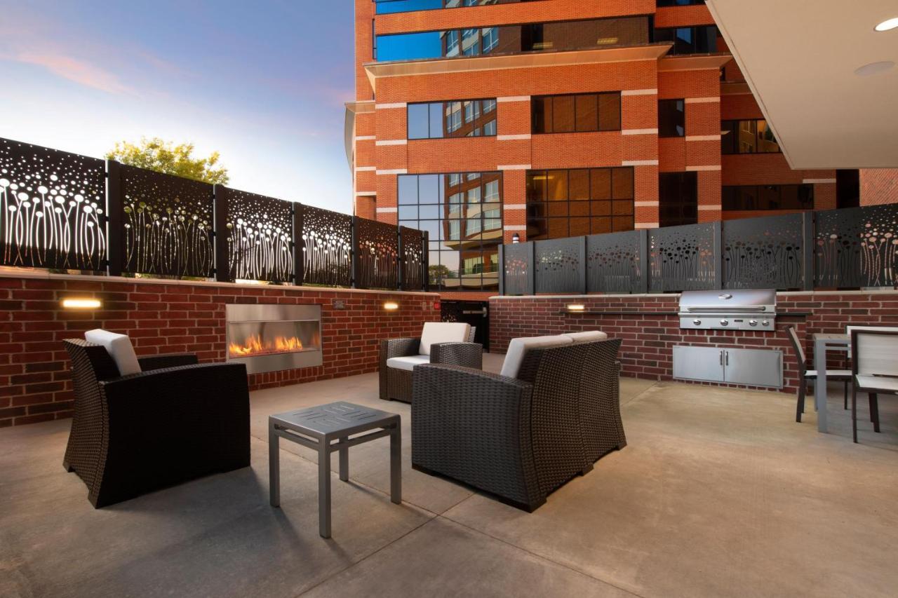 Residence Inn By Marriott St Louis קלייטון מראה חיצוני תמונה